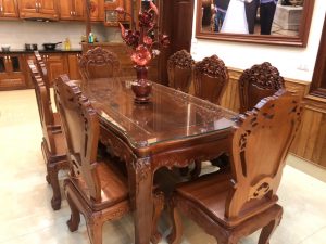 Bộ bàn luxury 8 Ghế mặt tràn gỗ gõ đỏ giá 38 triệu
